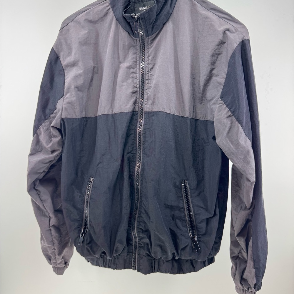 Men's Black and Gray Jacket